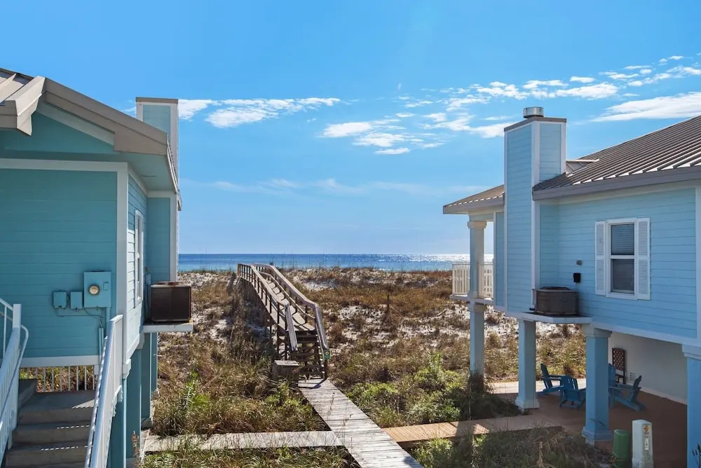 Portside S "beauty And The Beach" 3 Bedroom Townhouse by RedAwning