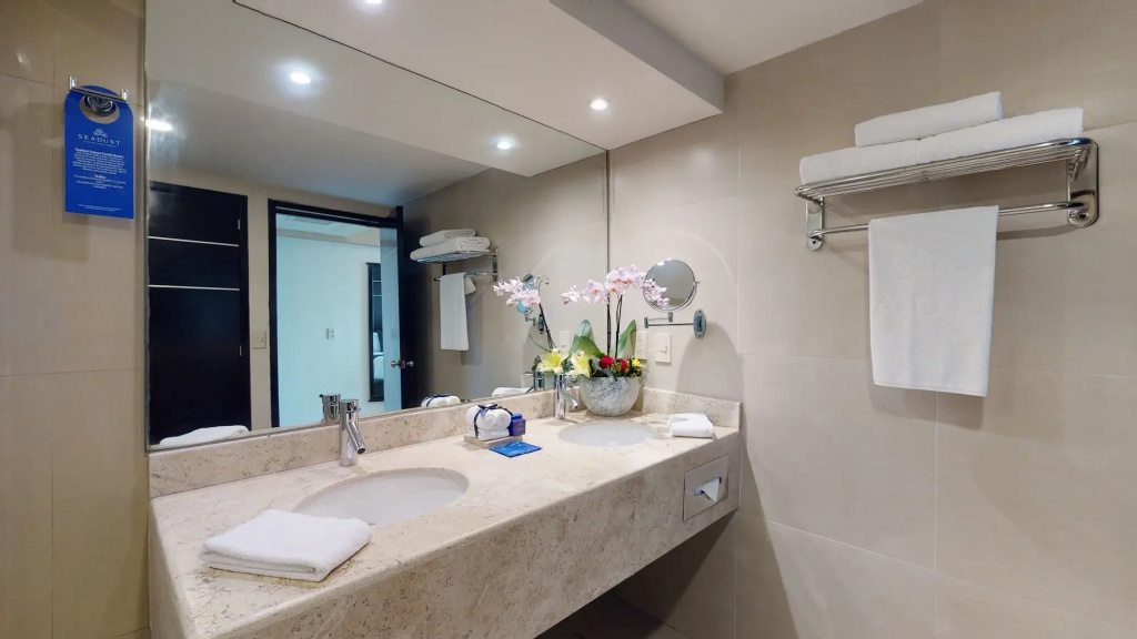 Seadust Cancún Beach Resort  All Inclusive
