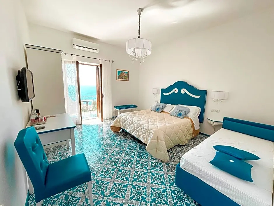 Standard Double room with balcony and with sea view (full double bed)