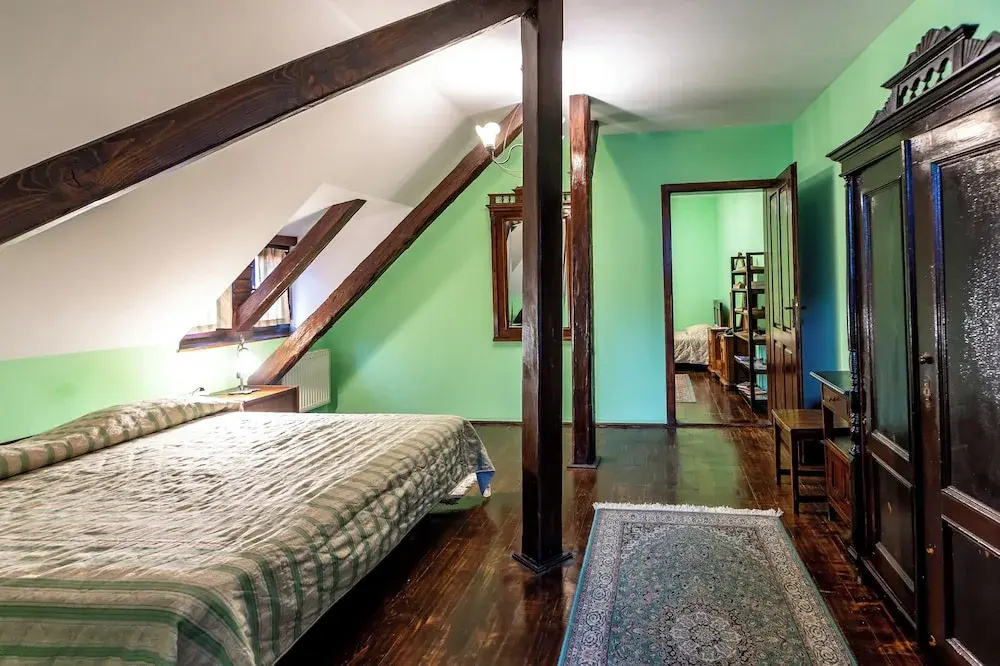 Classic Quadruple room