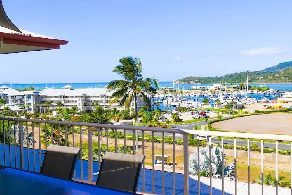 Beach & Waterfront