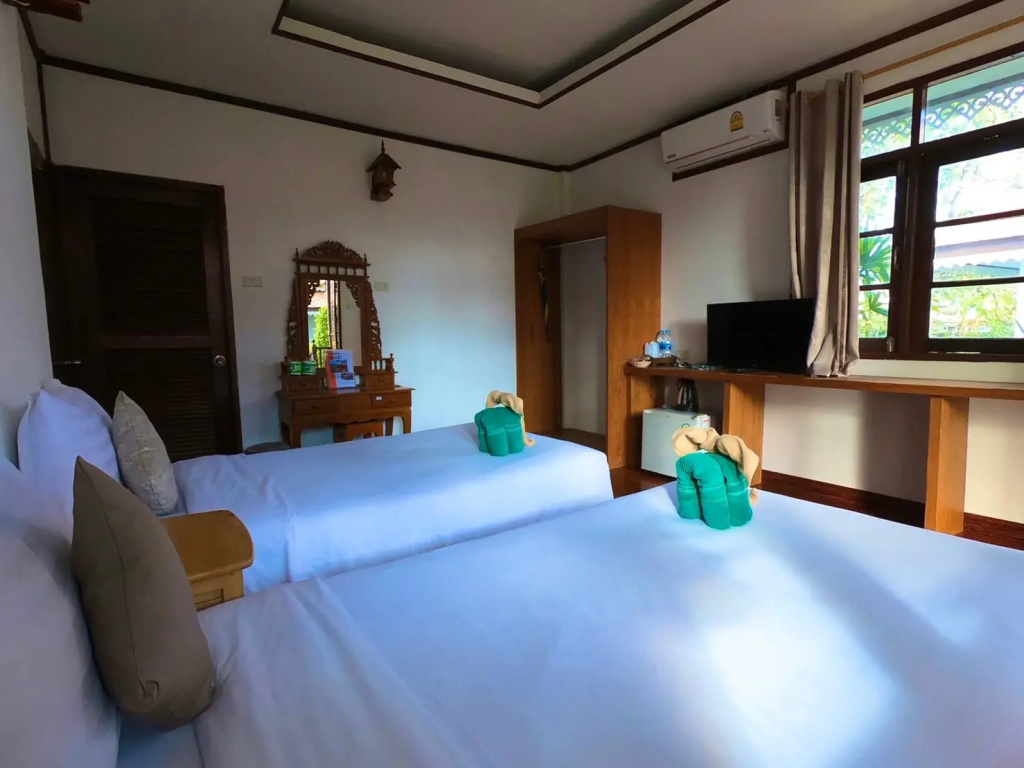 Deluxe Double room twin beds