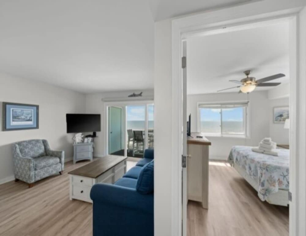 A Beach Dream 1 Bedroom Condo by RedAwning