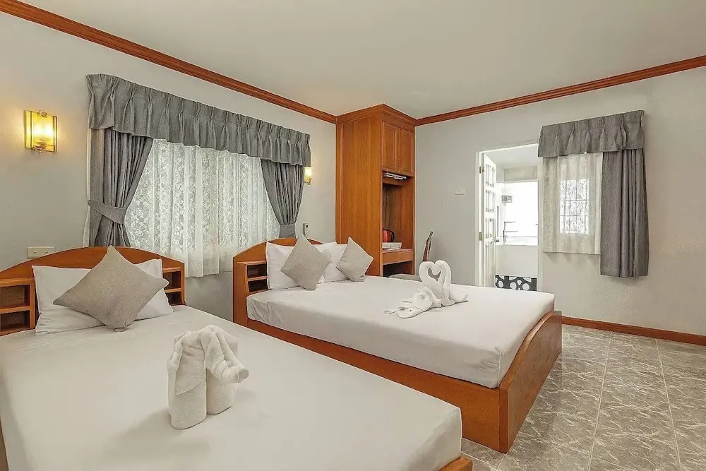 Deluxe Triple room