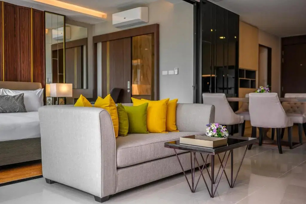 Люкс с бассейном Grande с 2 комнатами с видом на океан в Курортный отель MIDA Grande Resort Phuket