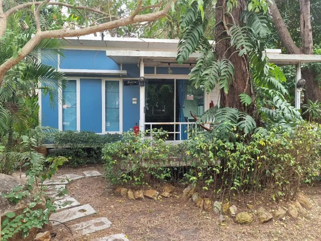 Superior Bungalow