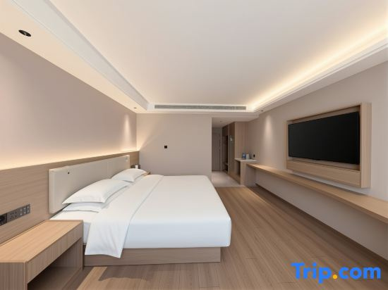 Deluxe Double room (full double bed)