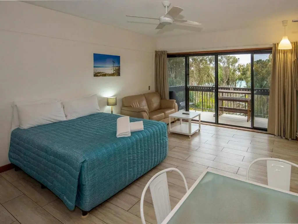 Double Studio (full double bed)