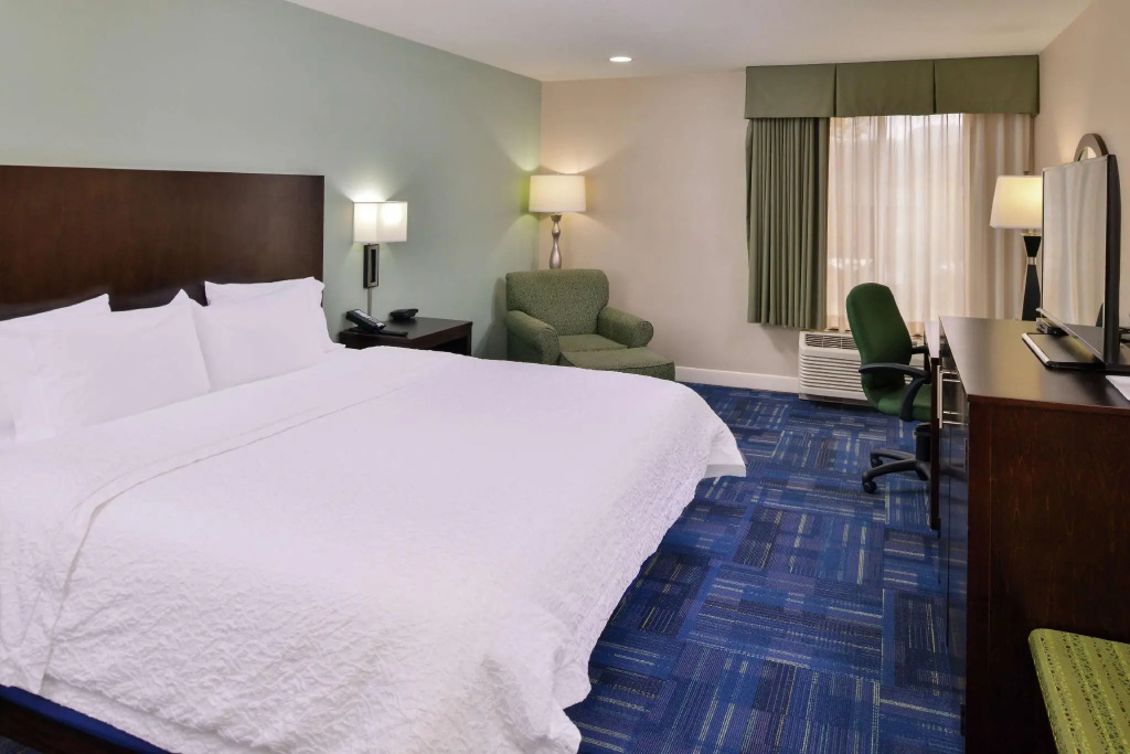 Standard Double room (full double bed)