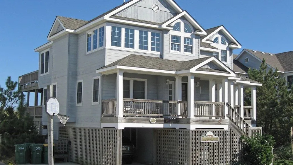 Cutty Sark - 6 Br home by RedAwning