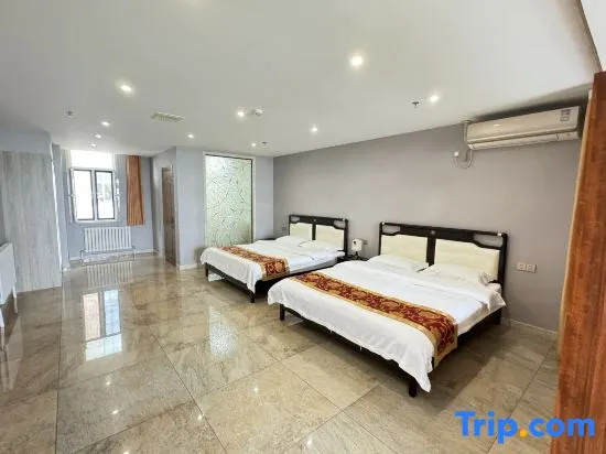 Deluxe Suite
