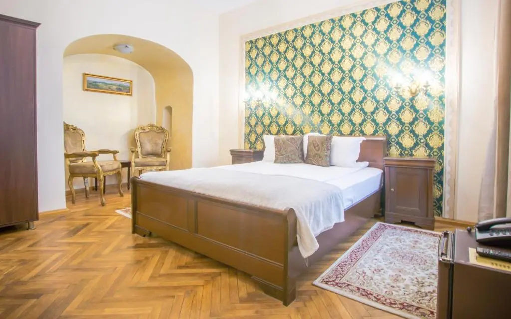 Superior Double room (full double bed)