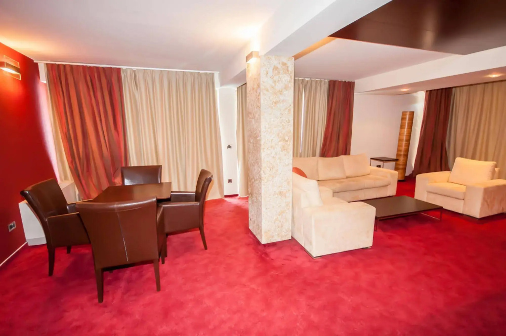 Hotel Maxim - Général