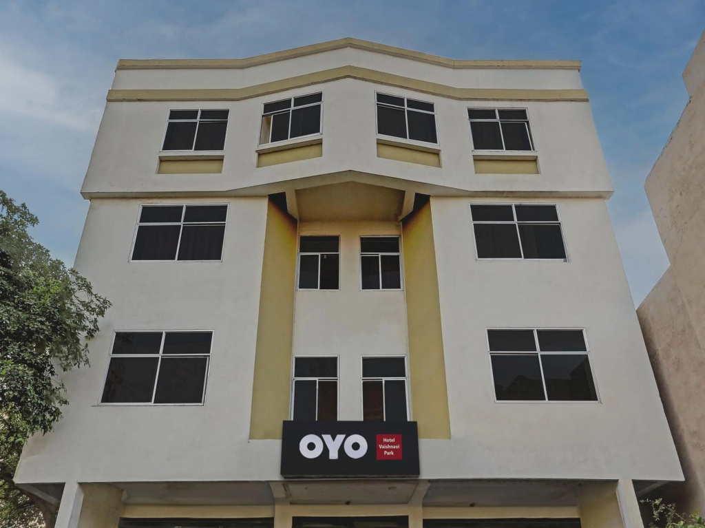 OYO 14726 Hotel Vaishnavi park