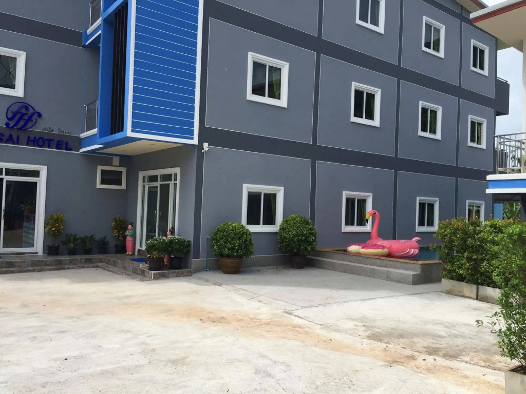 The Ri Hotel