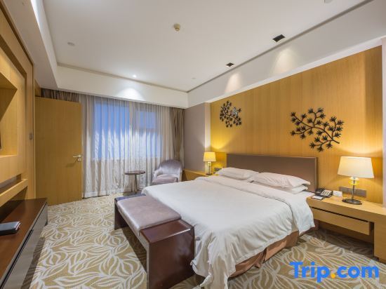 Люкс Premier в Ningbo East Harbour Hotel