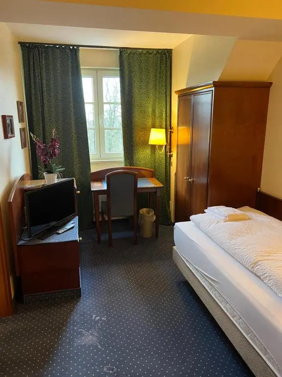 Hotel Am Schloss - Frankfurt An Der Oder - Chambres