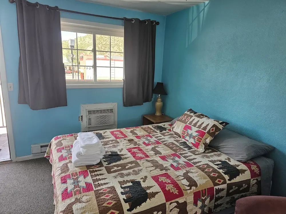 Economy Quadruple room