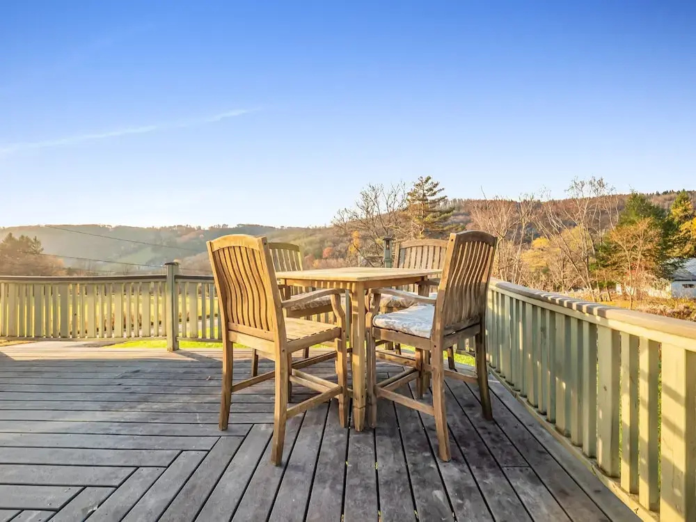 The Eagles Nest, Couples Escape - Hot Tub & Views