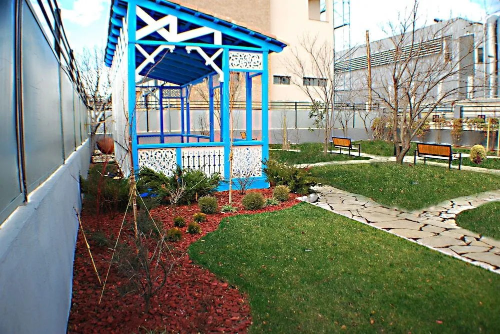 Hotel West - 2