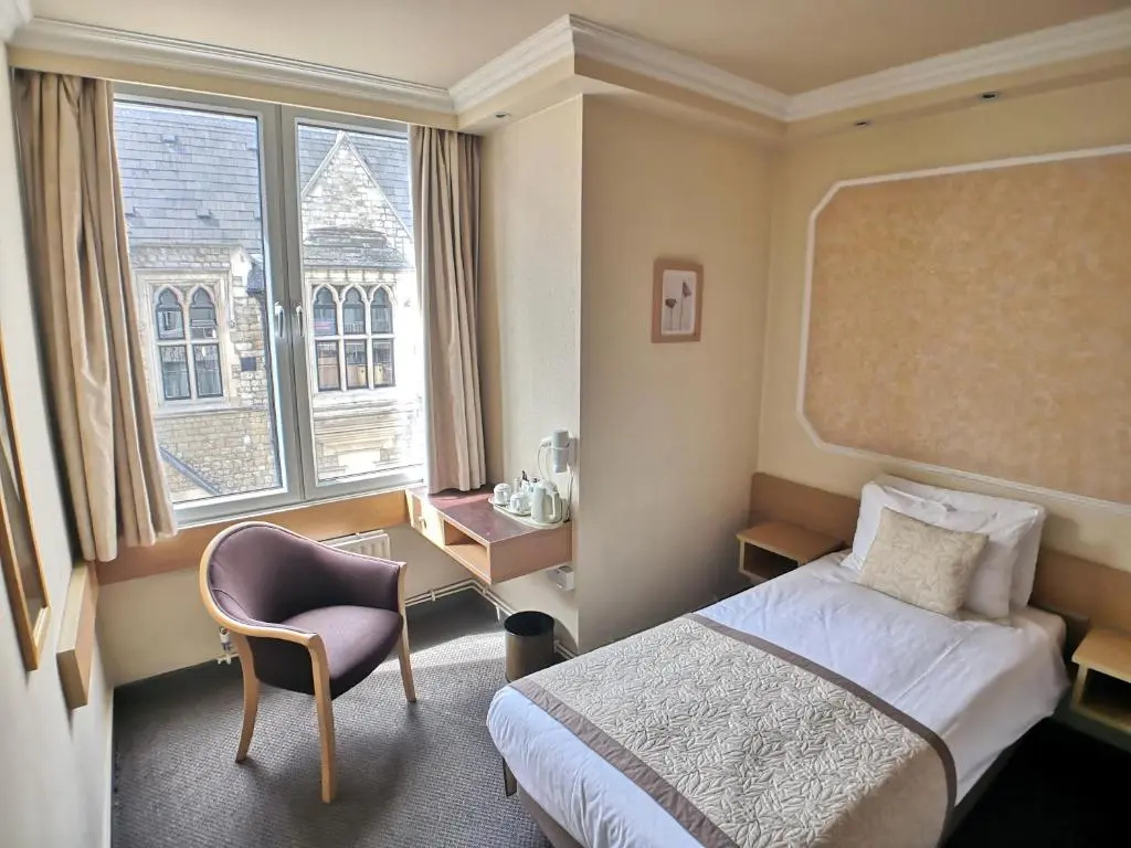 Standard Single room