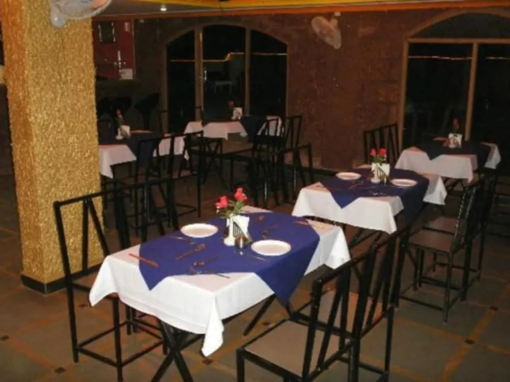 Krish Holiday Inn Baga - Général