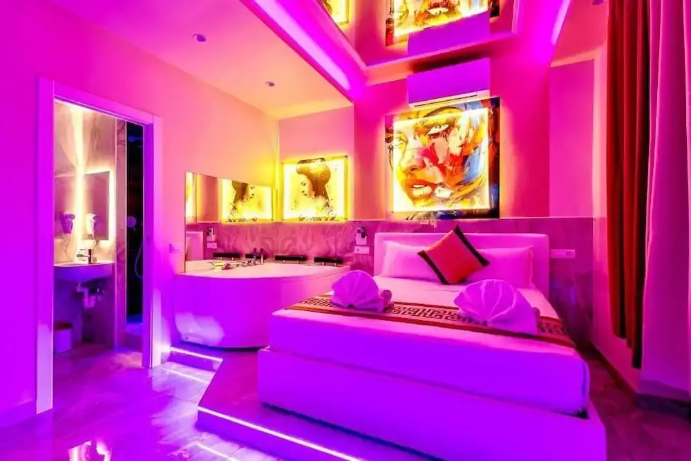 Hotel photo 2