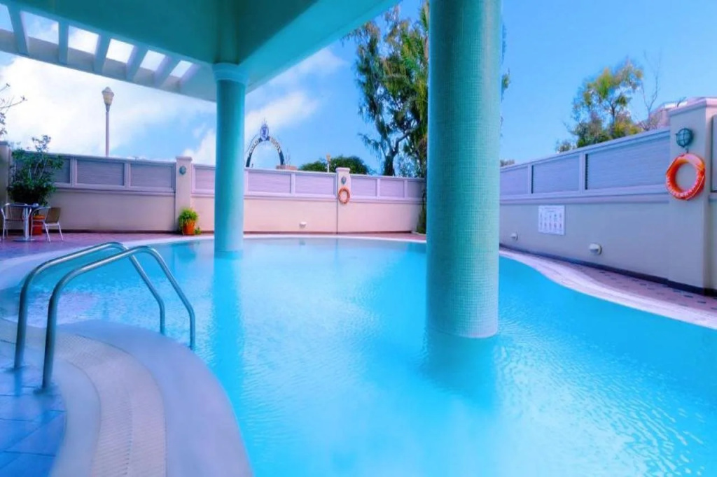 Hotel Mediterranean - фото 19