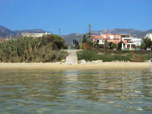 Beach & Waterfront