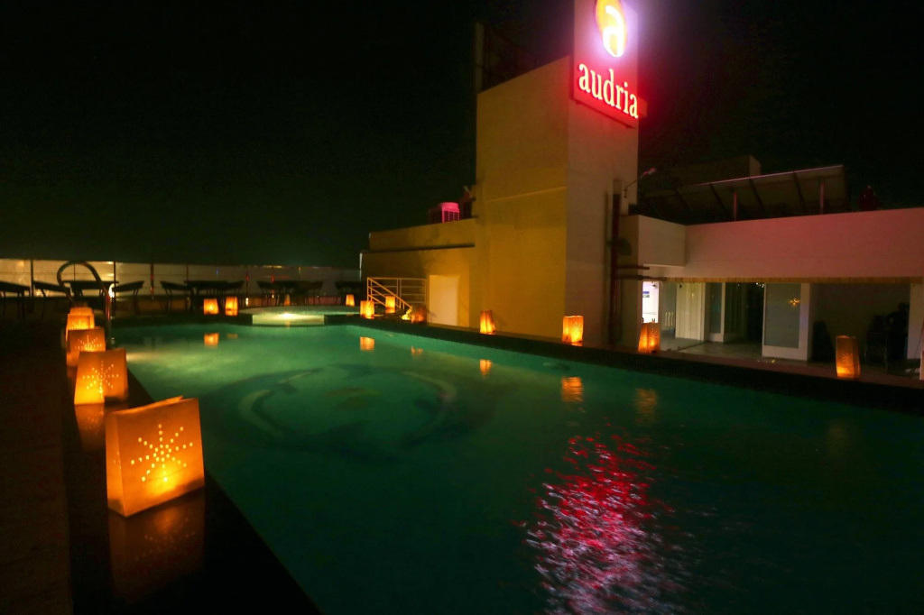 Golden Eagle By wizowll Group of hotels