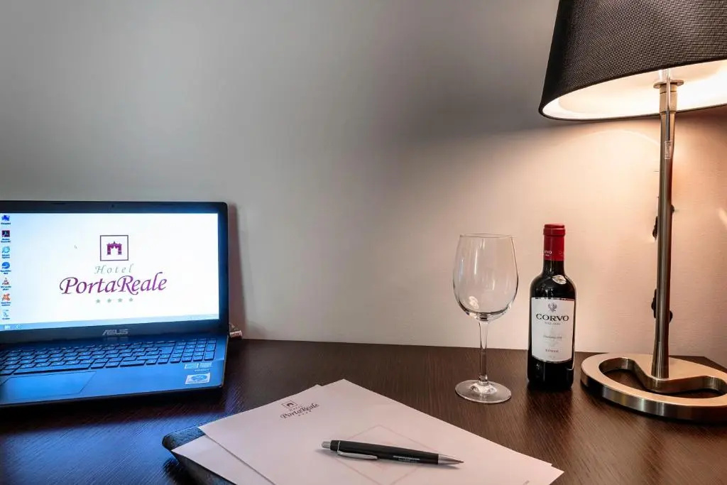 Hotel Porta Reale - Chambres