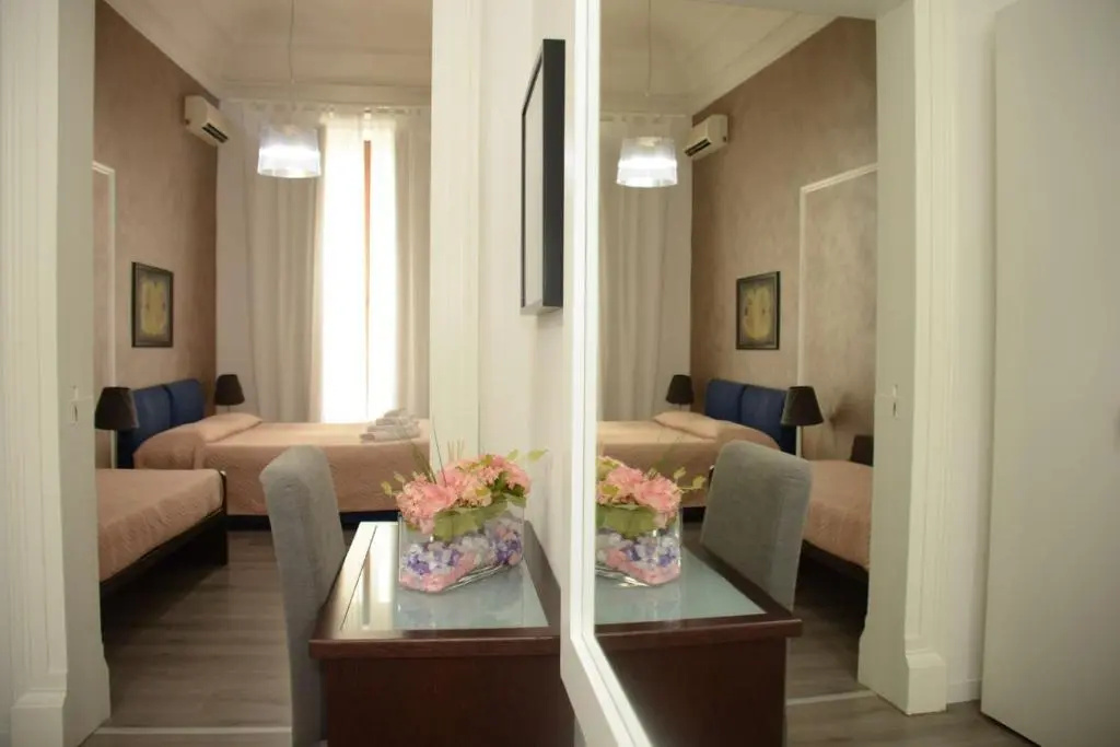 Standard Triple room