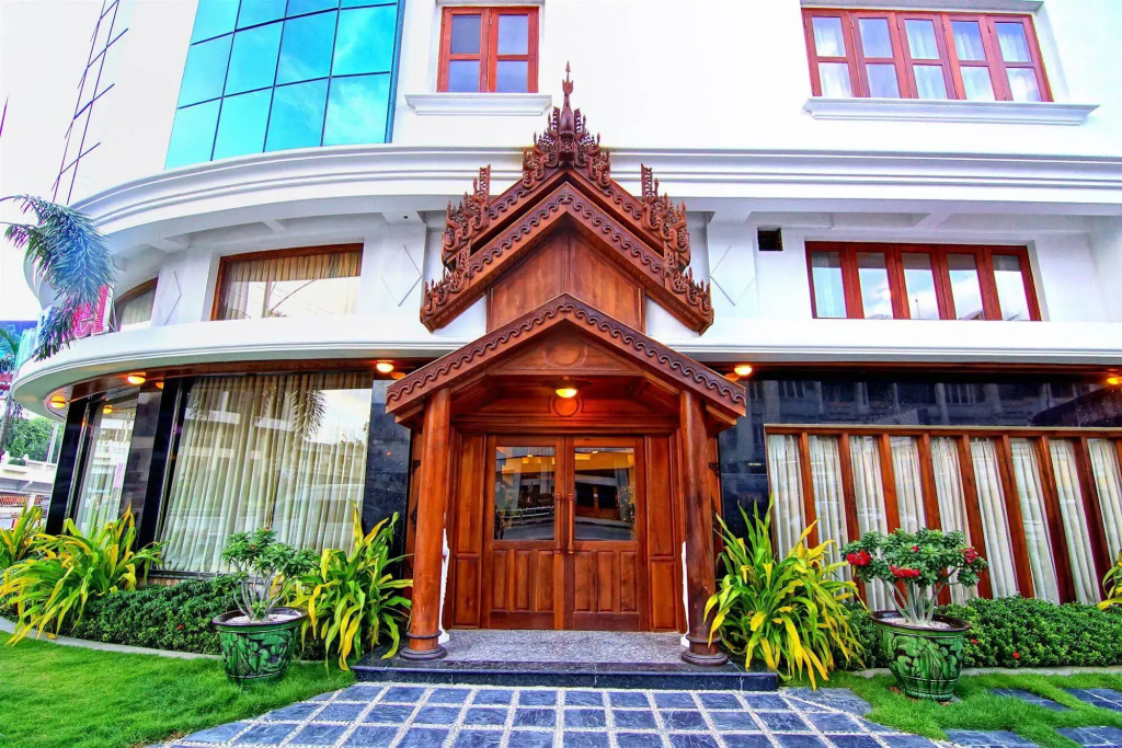 Shwe Ingyinn Hotel