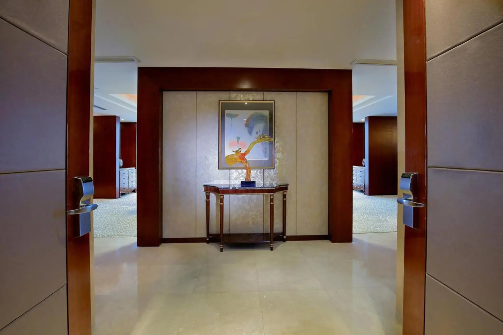 Crowne Plaza Zhenjiang by IHG - фото 16