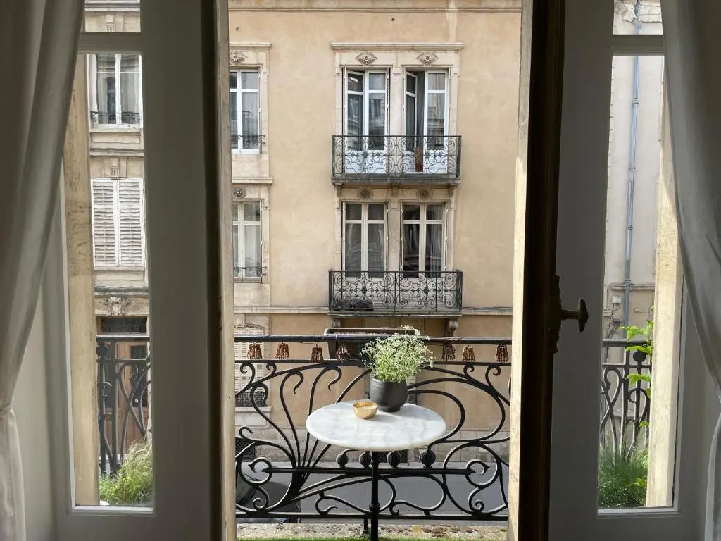 Cœur de ville, appartement de caractère