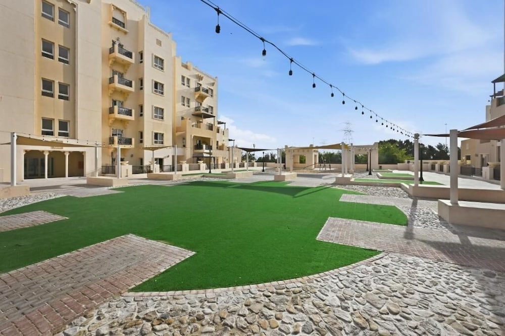 Bloomfields Homey 1BR in Al Ramth 37