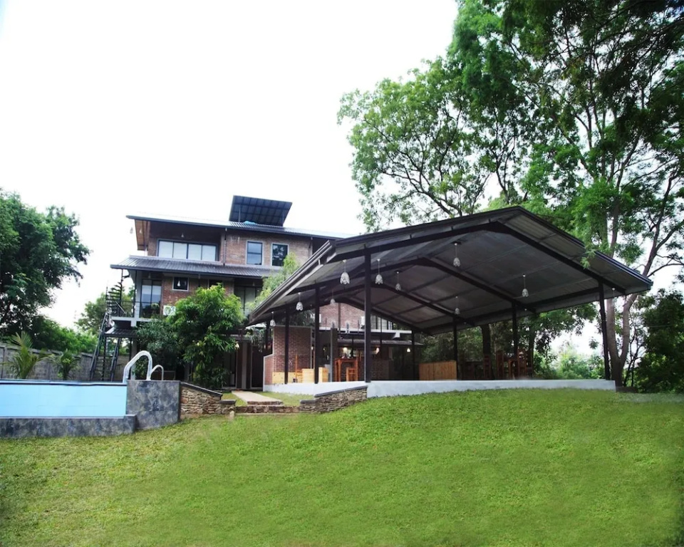 Ele Camp Udawalawa