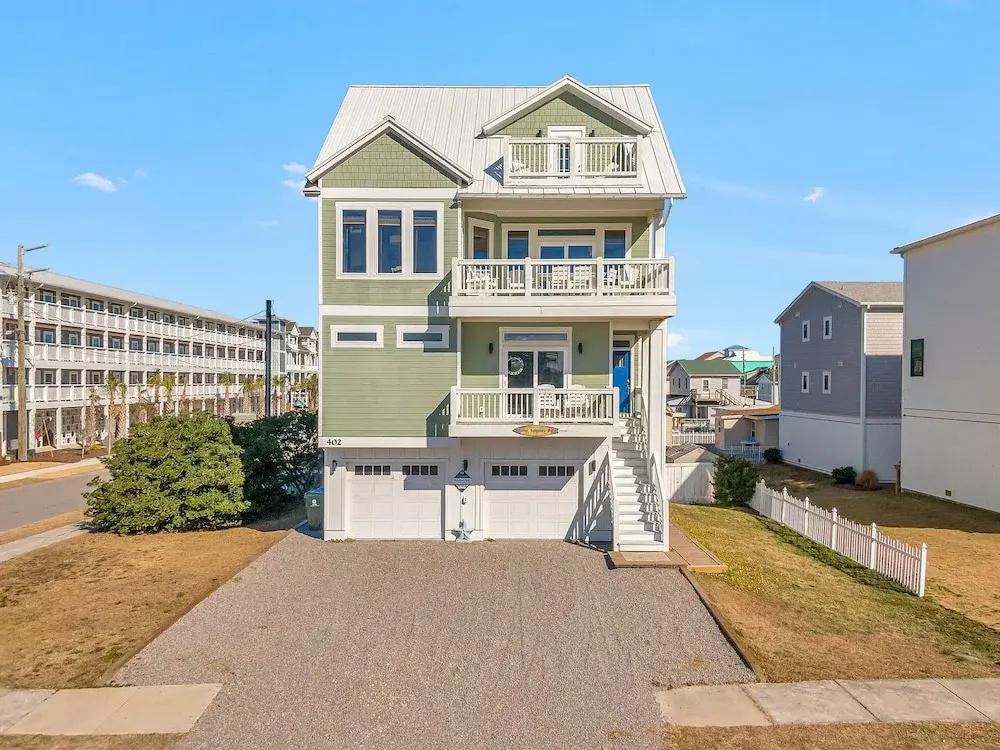Shore Sounds Fun by Topsail Realty