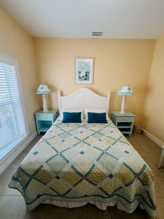 Sans Souci 6 Bedroom Home by RedAwning