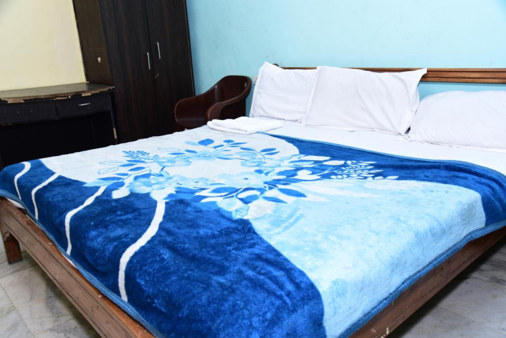 OYO Rooms Ghaziabad Railway Station 2
