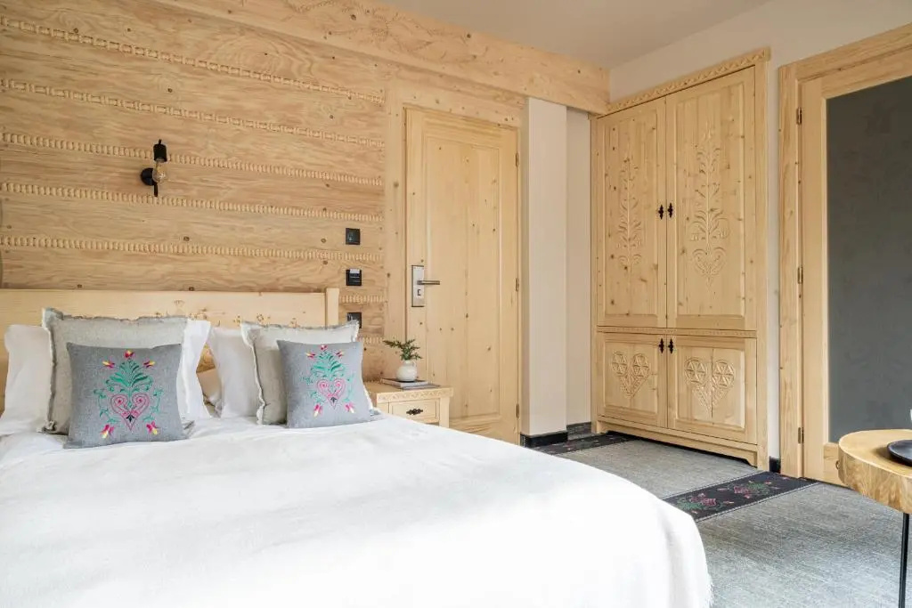 Standard Double room (full double bed)