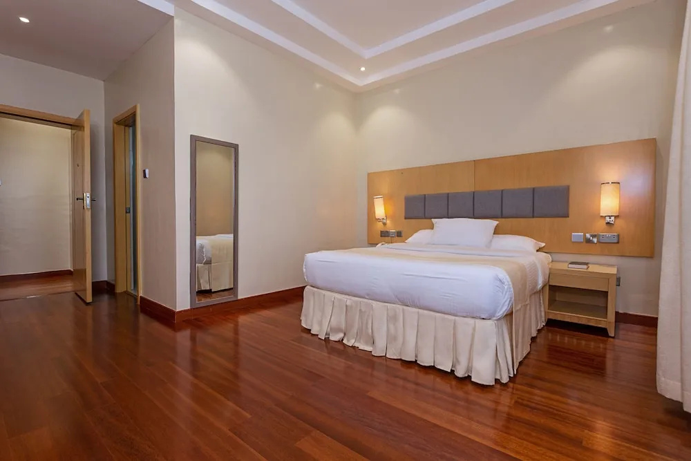 Deluxe Double room (full double bed)
