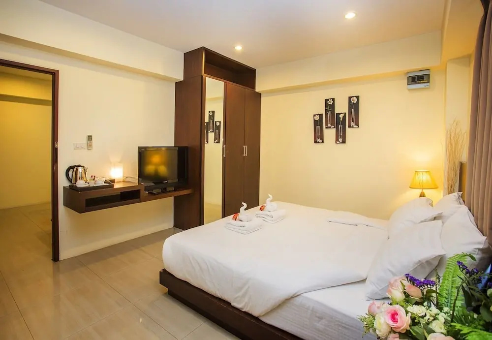Triple Suite