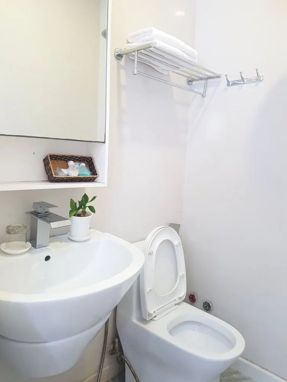 1 Bedroom Deluxe Triple room beachfront
