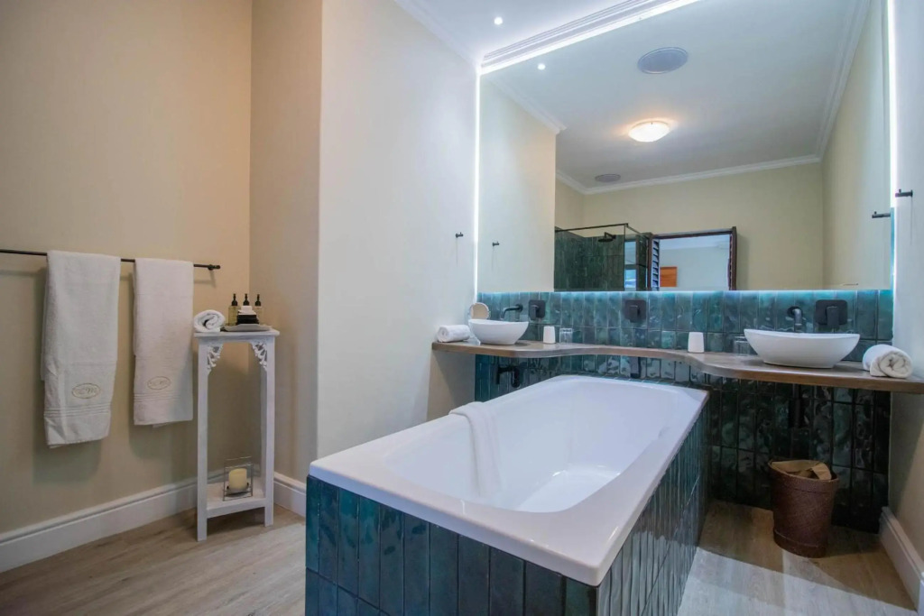 Lavender Manor Guest Lodge - фото 9