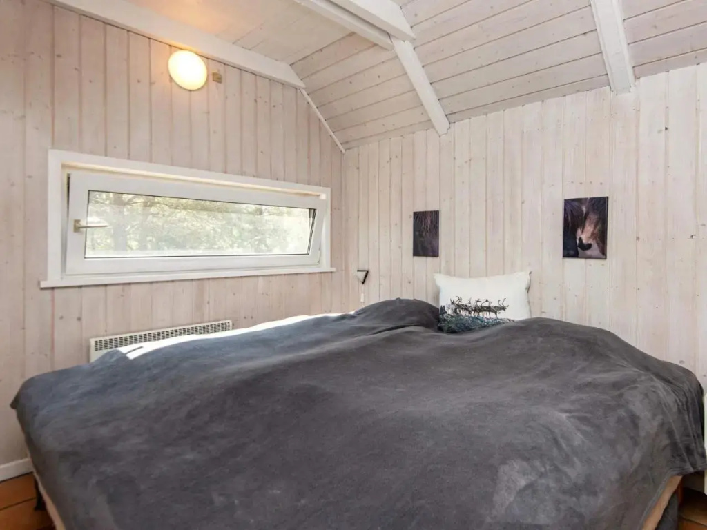 6 person holiday home in R m