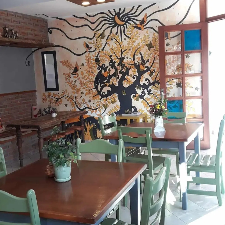 Food & Beverage