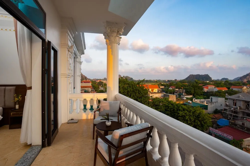 Balcony & Terrace
