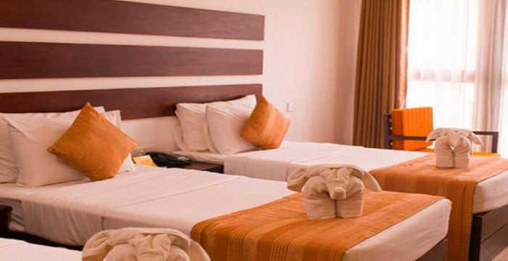 Avenra Beach Hikkaduwa