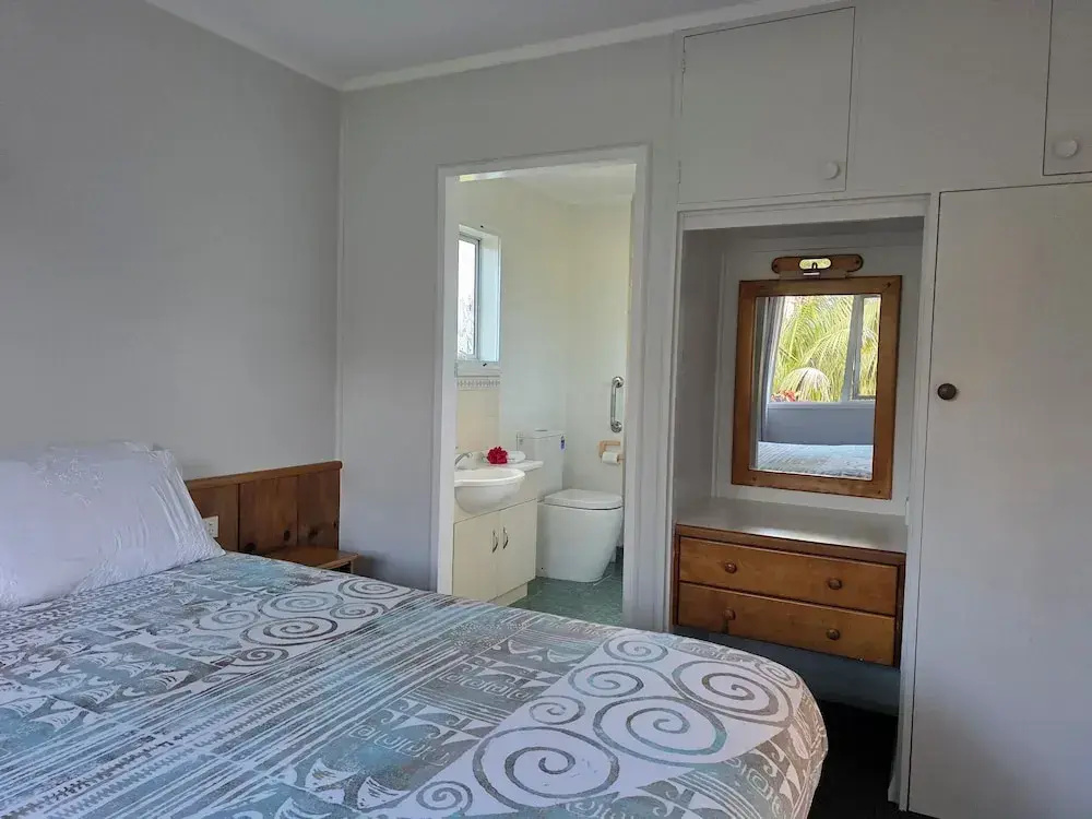 Fletcher Christian Apartments - Isabella Suites